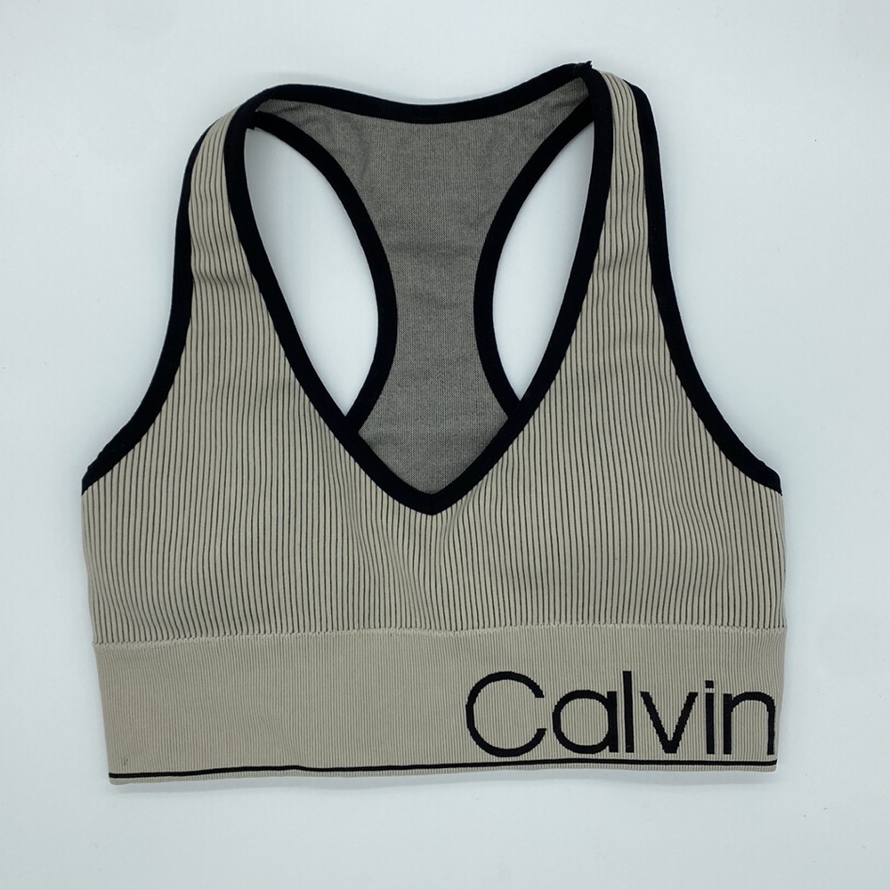 Calvin Klein Performance Women's Medium Impact Sports Bra with Removable Cups